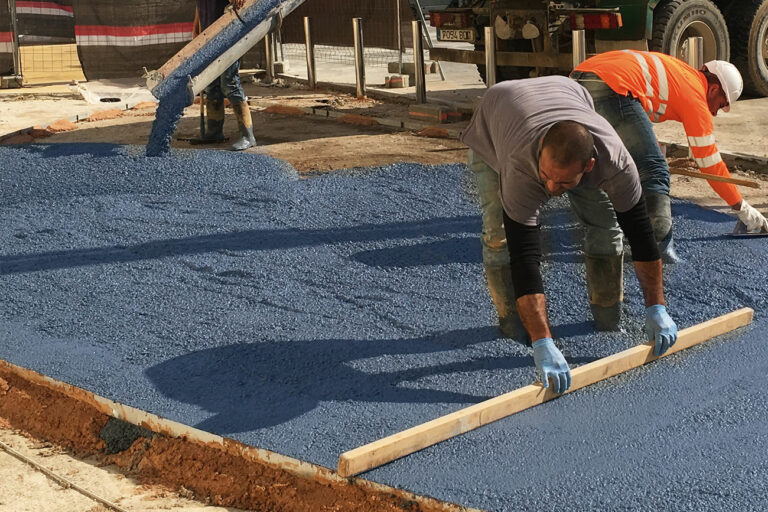 Pigment applications for concrete. Applications for concrete.